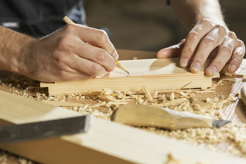 Marking new trim to length for a door casing
